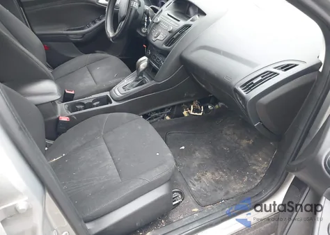 2016 Ford Focus Se z USA, uszkodzony, nr VIN 1FADP3F26GL368544